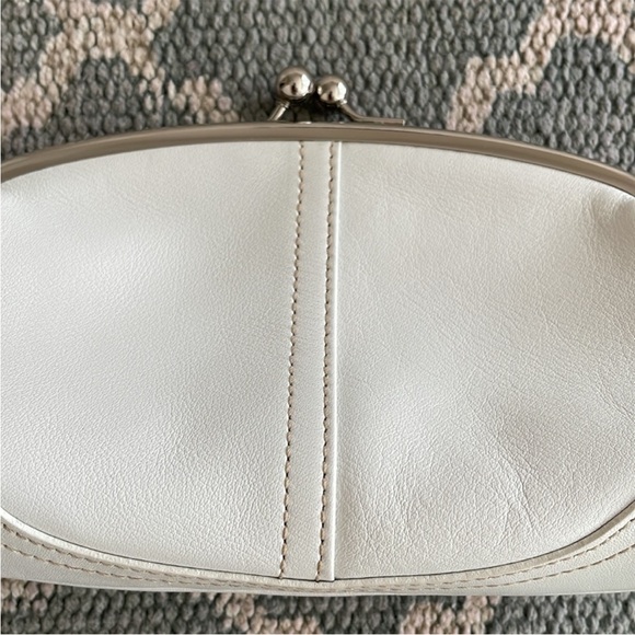 COACH White Leather Clutch/Pouch - Picture 4 of 9